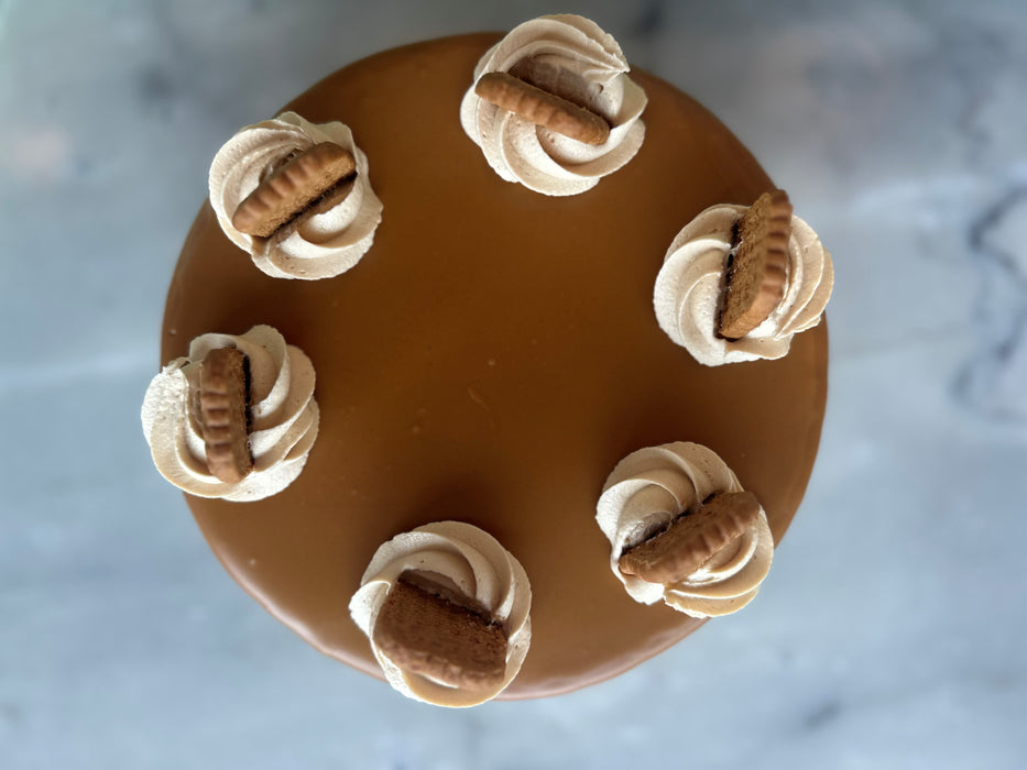 Lotus Biscoff Cake