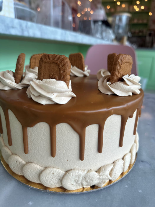 Lotus Biscoff Cake