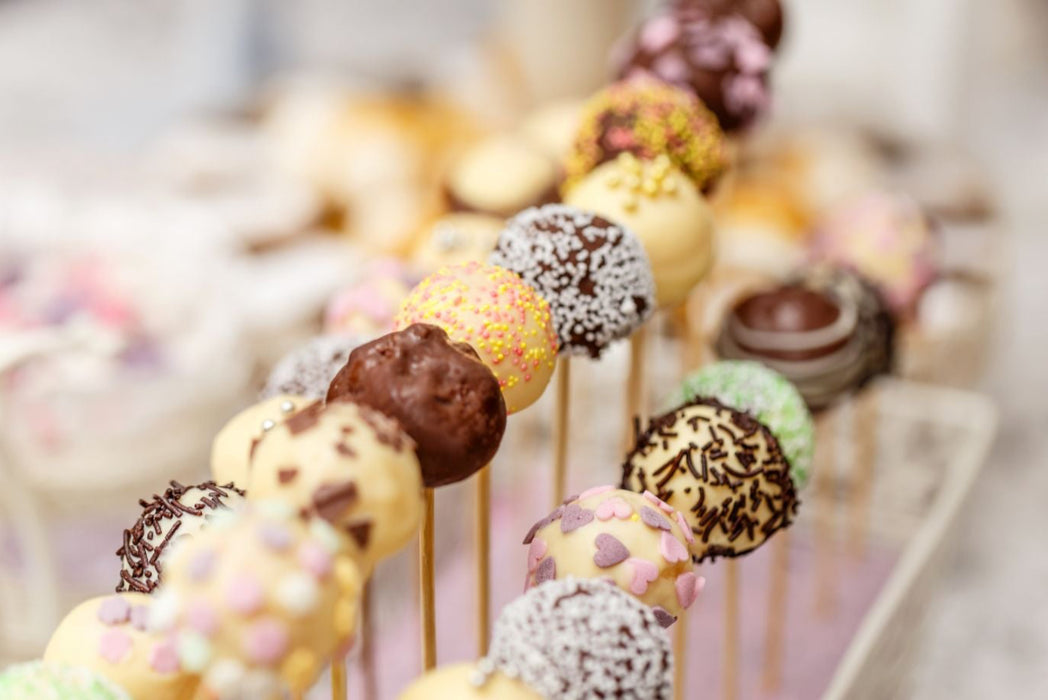 Assorted Cake Pops (1 Dozen)